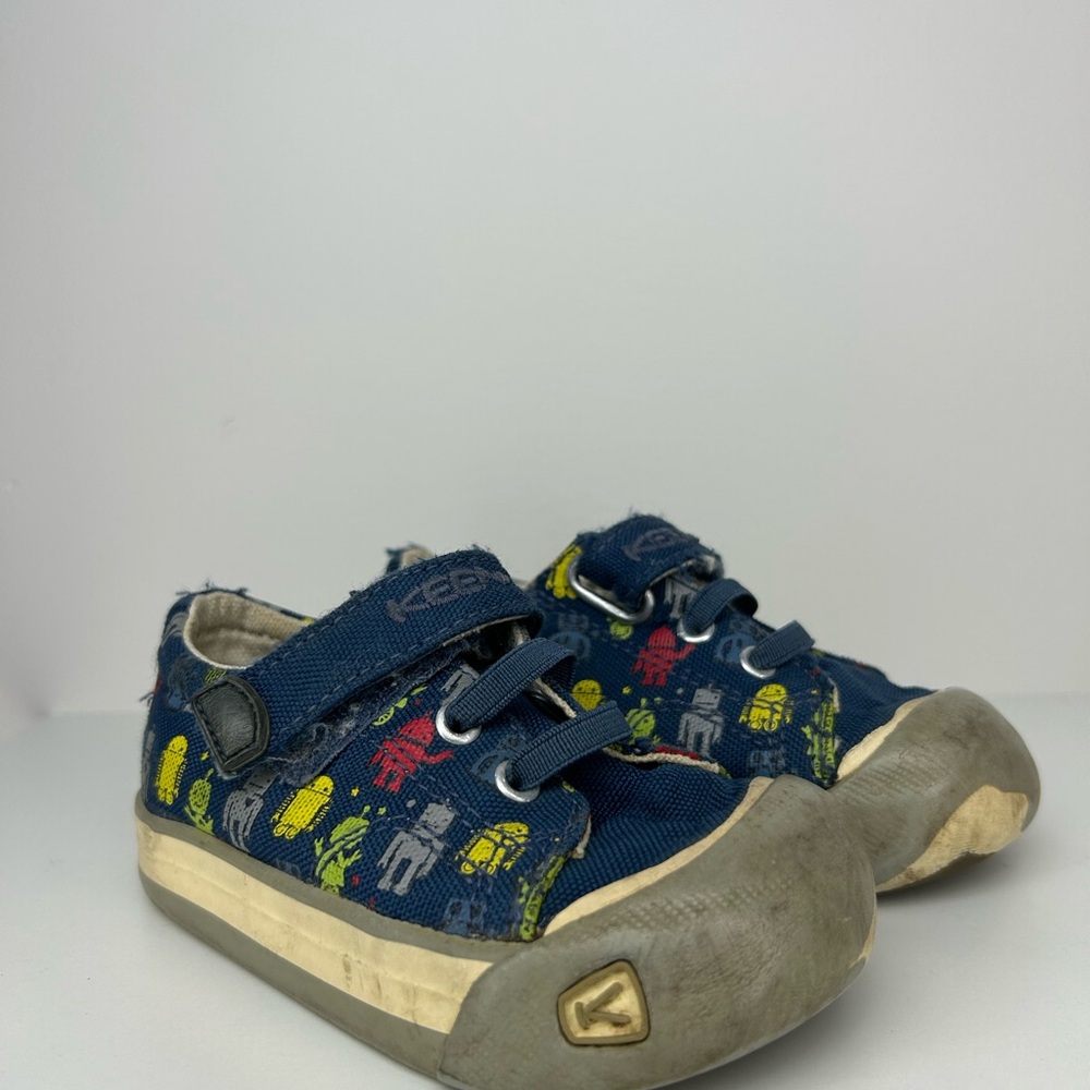 KEEN Kids' Blue Robot Print Shoes
